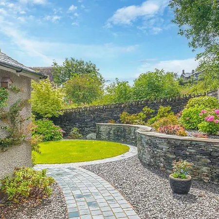 בית נופש Springbank & Summerbank Cottages, Coniston, Sleeps 8