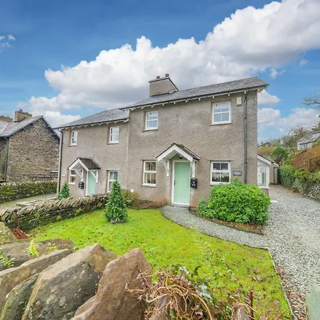 Дом отдыха Springbank & Summerbank Cottages, Coniston, Sleeps 8